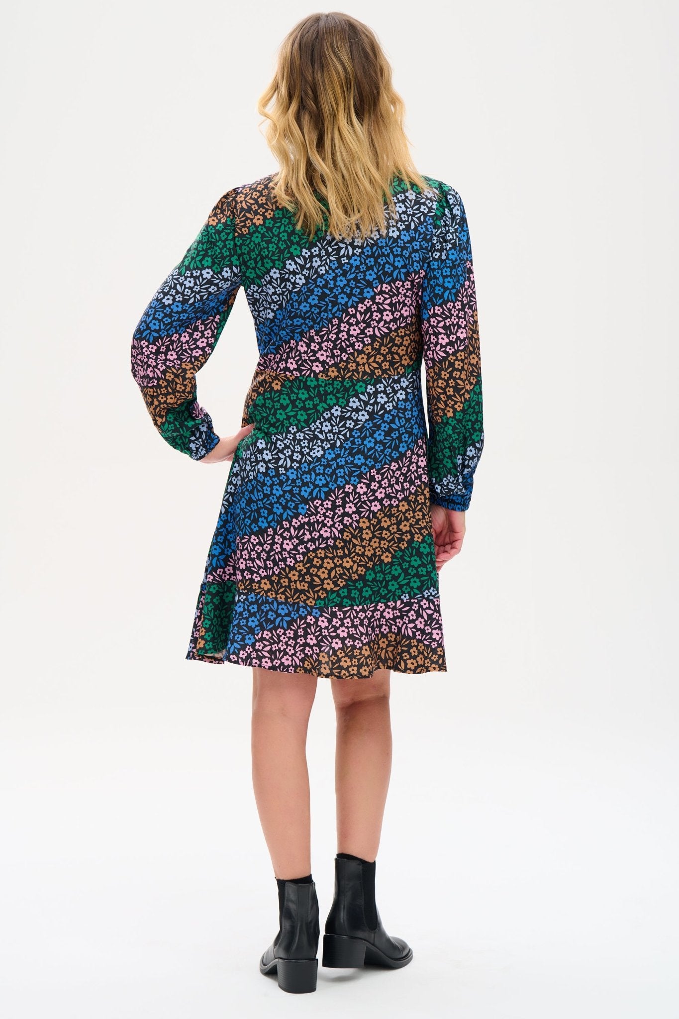 Juliette Fit & Flare Dress - Cascading Daisies - Rockamilly-Dresses-Vintage