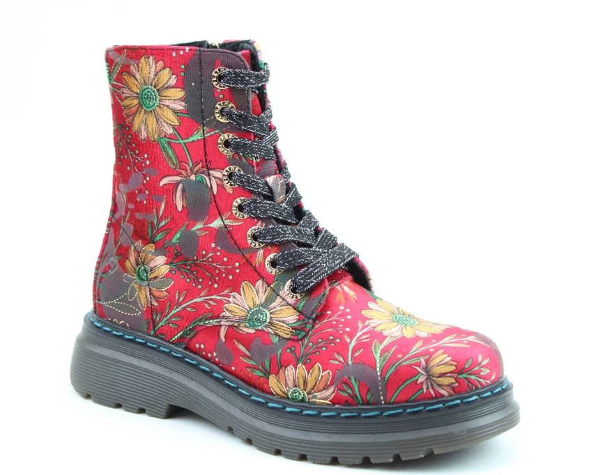 Lotte ~ Red Daisy