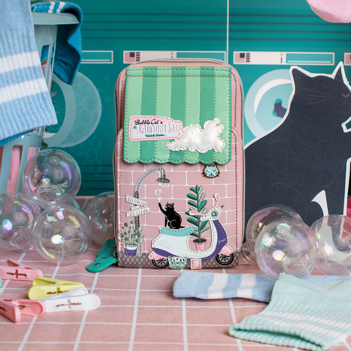 Bubble Cats Laundromat ~ Callaway Bag