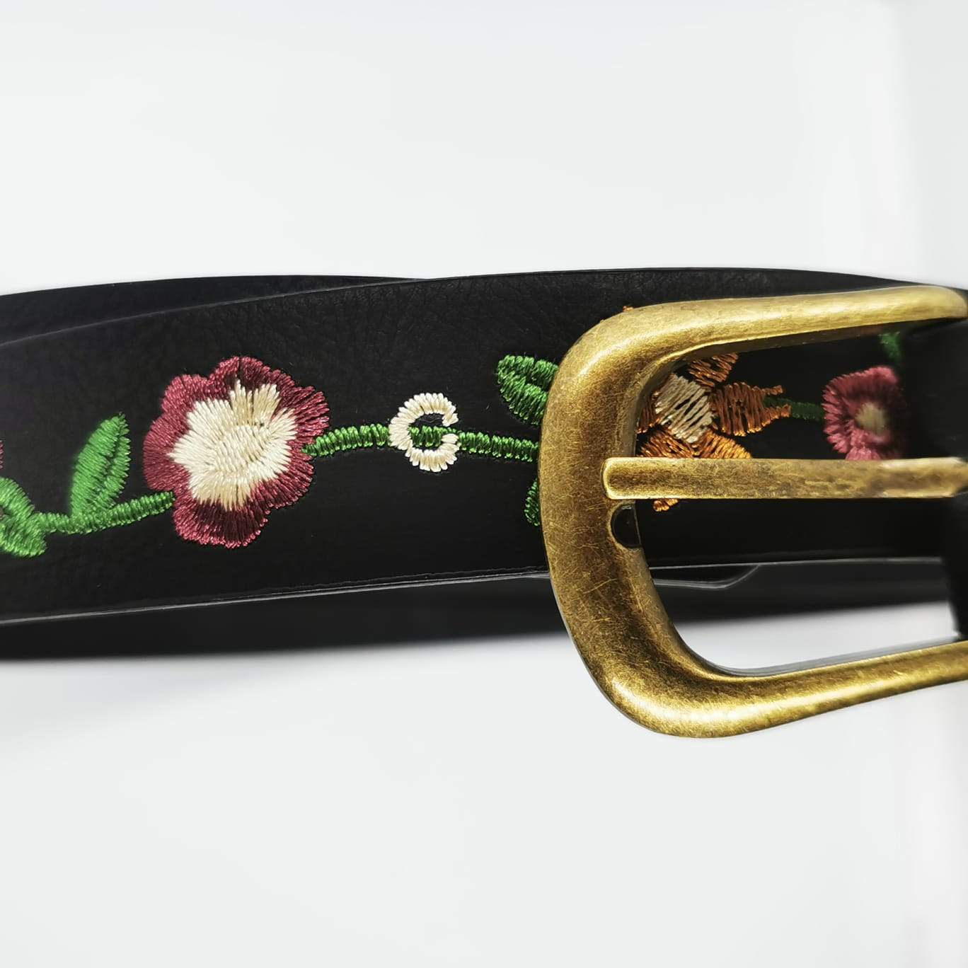 Embroidered Floral Belt in Black - Rockamilly-Accessories-Vintage